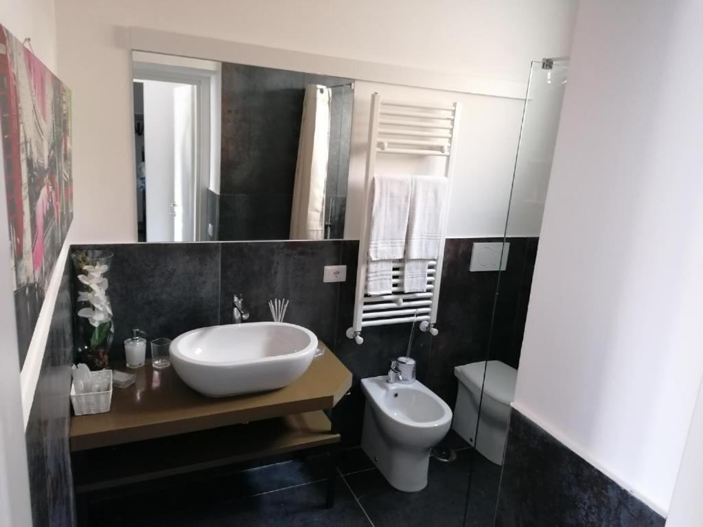 Le Stelle Dell'Esquilino Apartment Рим Екстериор снимка